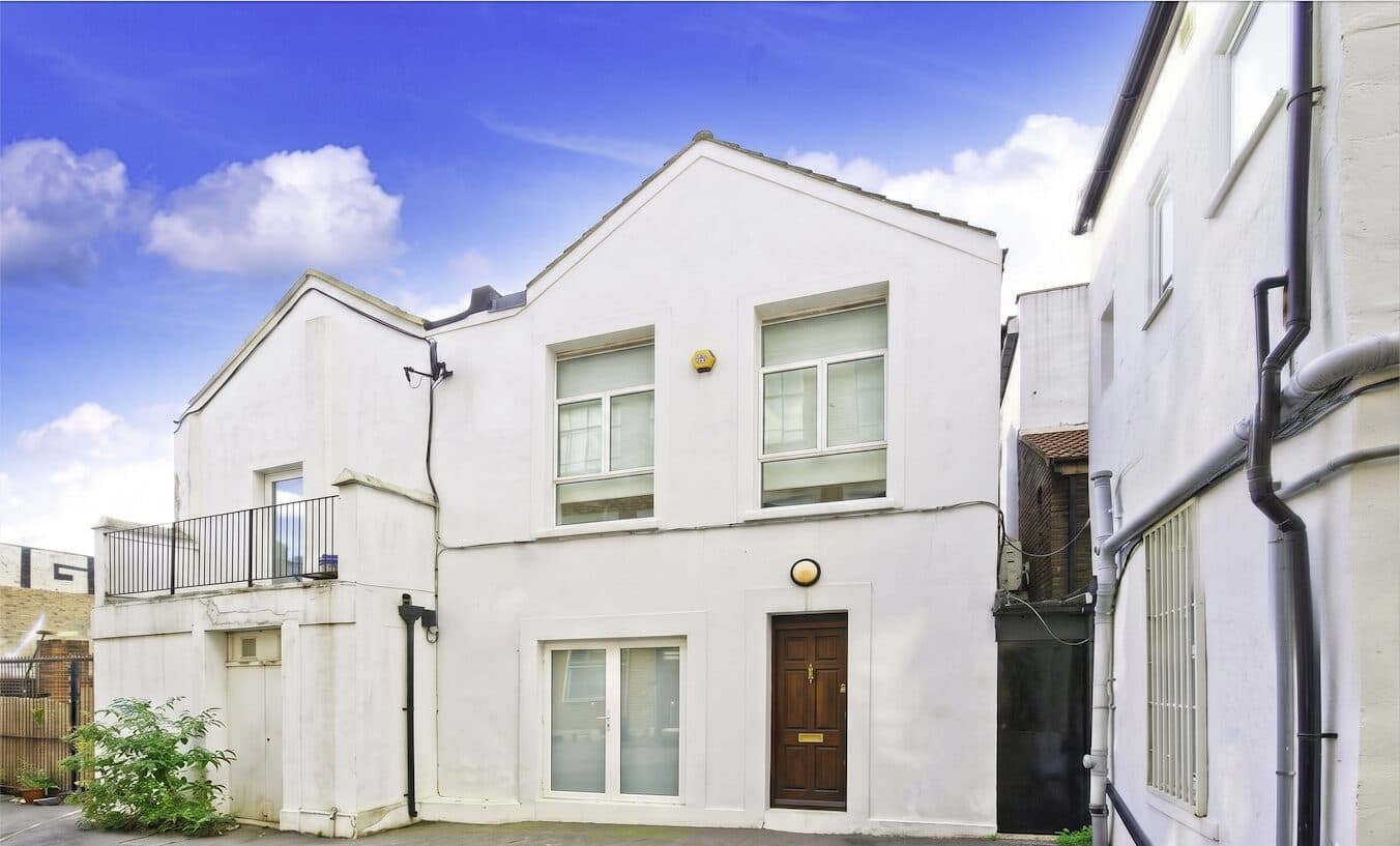 Bradbury Mews, London, N16