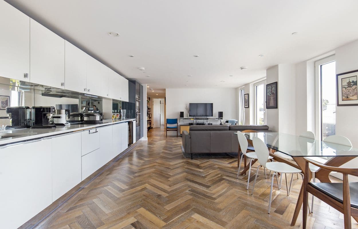City Road, EC1V