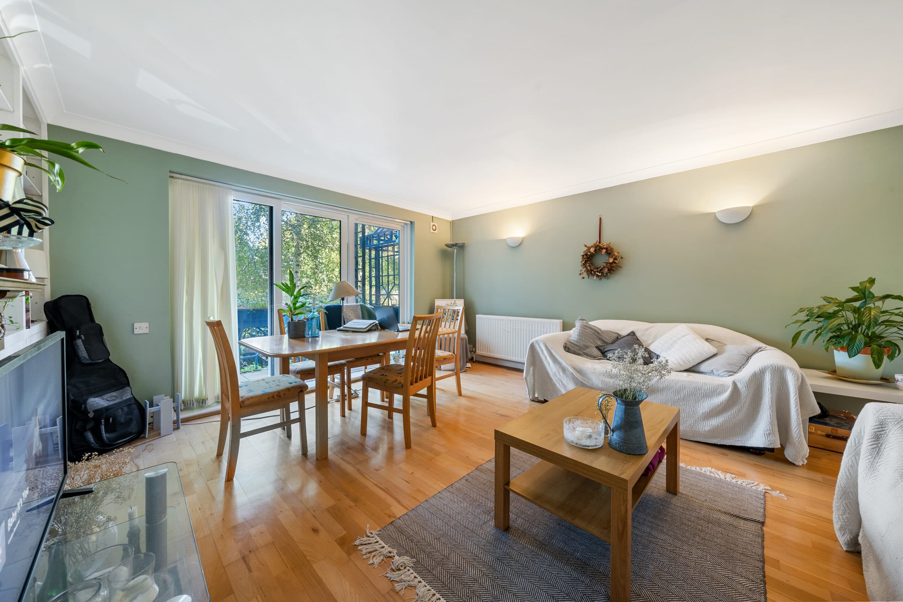 Putney Hill, Langham Court, SW15